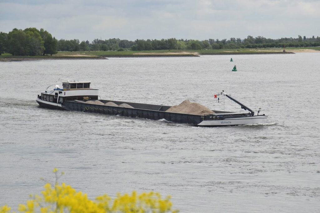 Zand en Grindvervoer over water