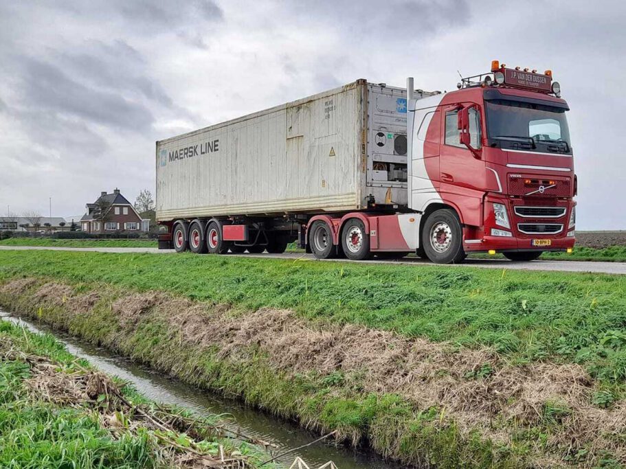 Container transport