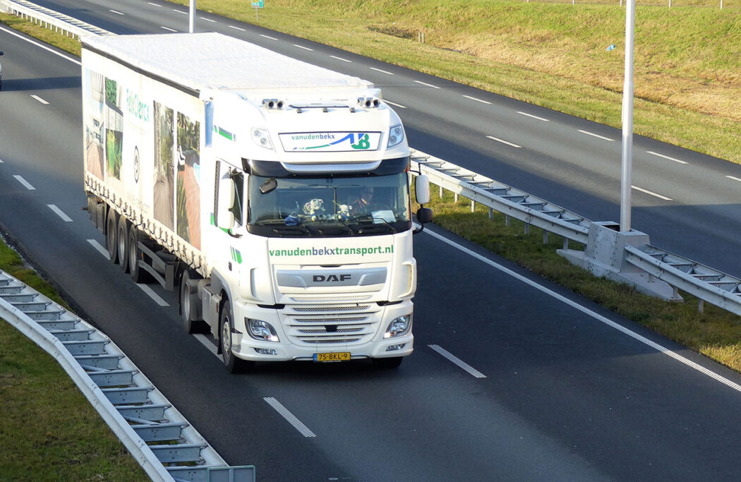 vanudenbekxtransport.nl