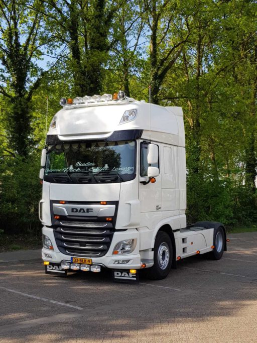 Daf XF 106 opbouwen