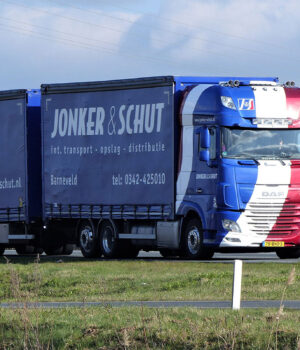 JONKER & SCHUT