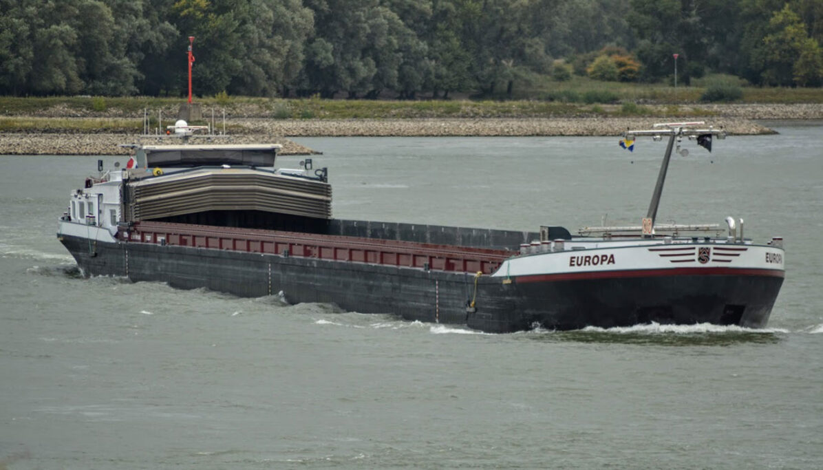 Scheepvaart op de Waal