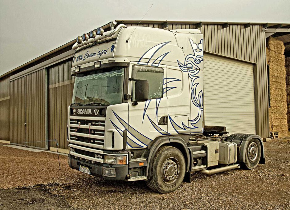 Scania 164L V8