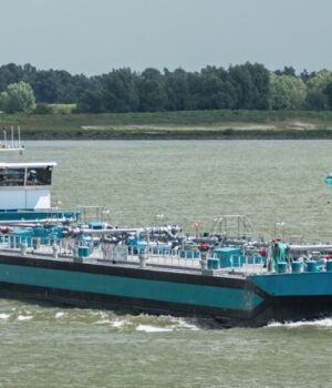 Scheepvaart op de Waal