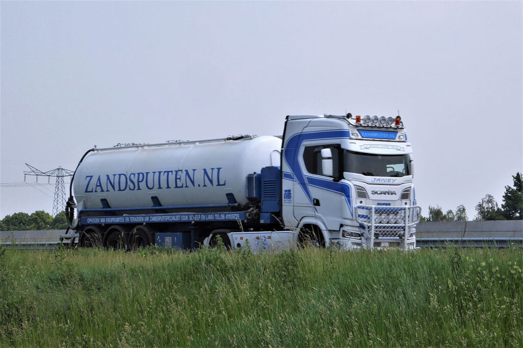 ZANDSPUITEN.NL