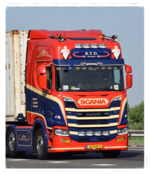 Roosjen Transport BV in Drouwen (R.T.D.) Scania R450