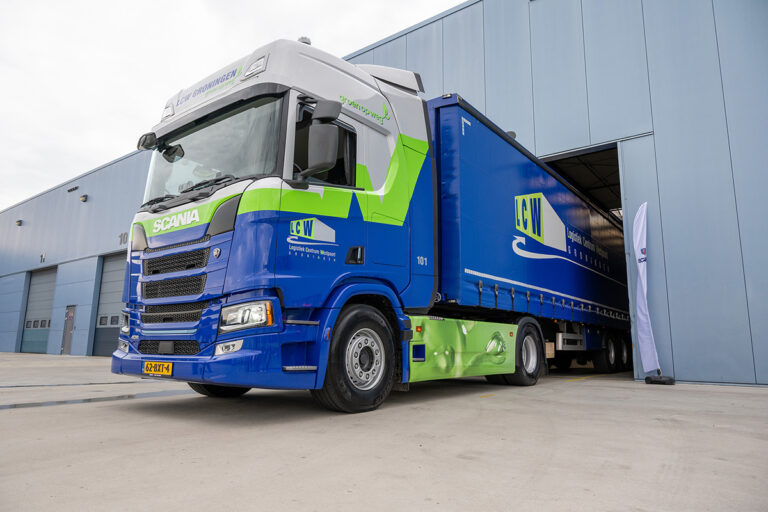 Primeur Voor LCW Groningen: Eerste Elektrische Scania Voor Zware ...