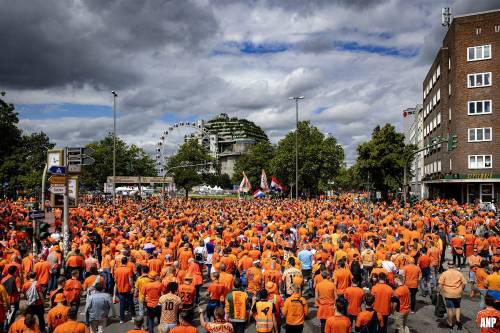 Oranjefans in Hamburg