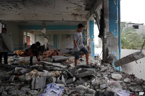 school gebombardeerd in Nuseirat